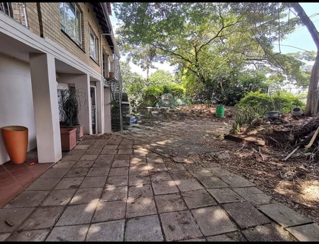 3 BEDROOM PROPERTY TO RENT IN CAVERSHAM GLEN